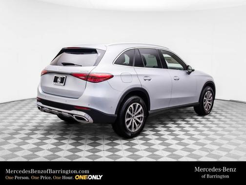 Cirrus Silver Metallic 2026 Mercedes-Benz GLC 300 4MATIC