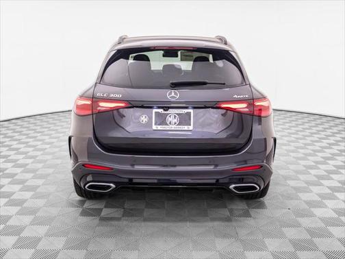 2025 Mercedes-Benz GLC 300 4MATIC