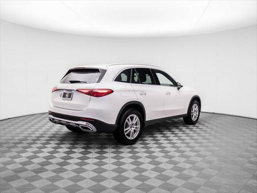 2025 Mercedes-Benz GLC 300 4MATIC