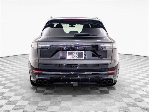 2023 Porsche Cayenne GTS