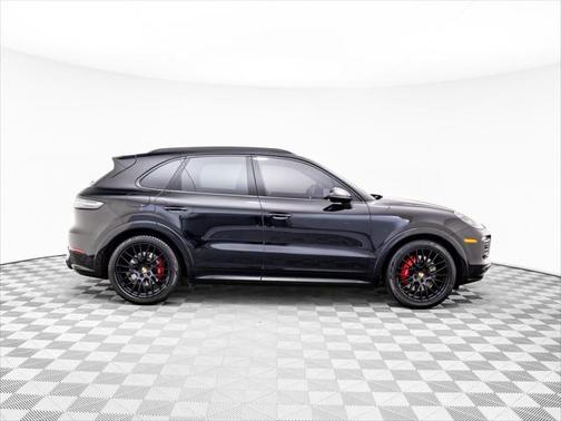 2023 Porsche Cayenne GTS