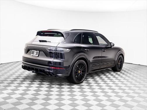 2023 Porsche Cayenne GTS