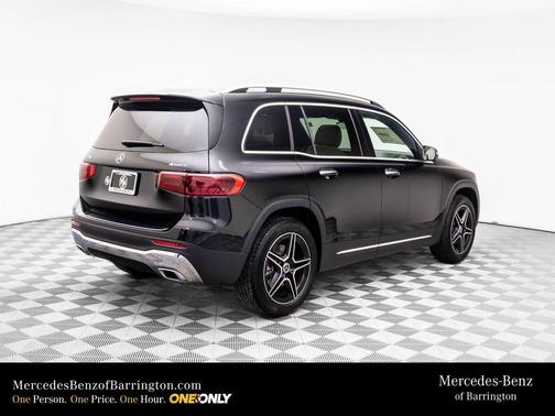 Night Black 2026 Mercedes-Benz GLB 250 4MATIC