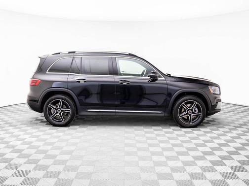 2026 Mercedes-Benz GLB 250 4MATIC