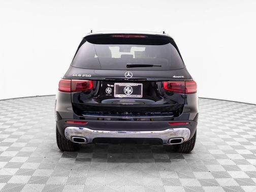 2026 Mercedes-Benz GLB 250 4MATIC