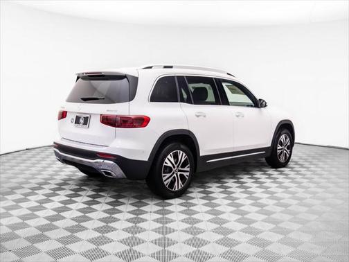 2025 Mercedes-Benz GLB 250 4MATIC