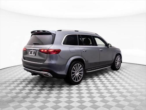 2025 Mercedes-Benz GLS 580 4MATIC