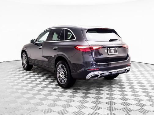 2026 Mercedes-Benz GLC 300 4MATIC