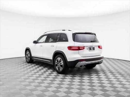 2025 Mercedes-Benz GLB 250 4MATIC