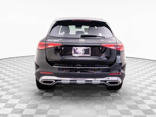 2026 Mercedes-Benz GLC 300 4MATIC