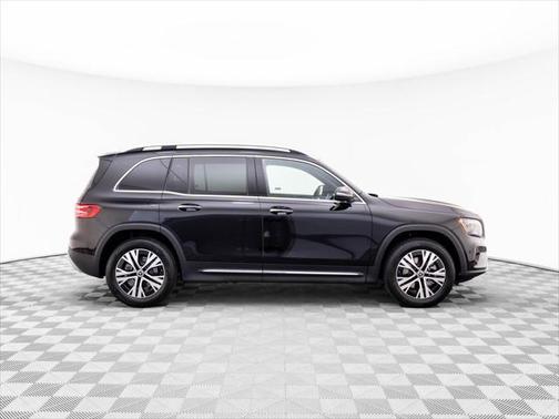 2025 Mercedes-Benz GLB 250 4MATIC