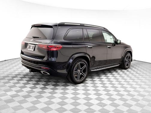 2026 Mercedes-Benz GLS 450 4MATIC