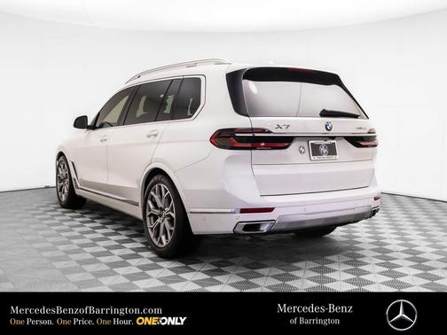 2025 BMW X7 xDrive40i