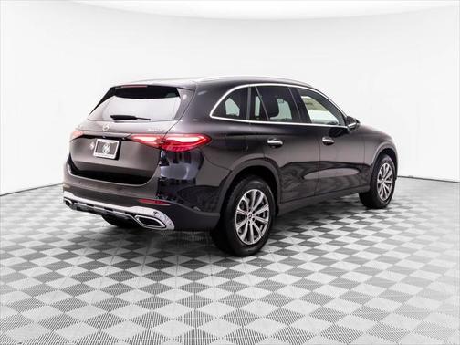 2025 Mercedes-Benz GLC 300 4MATIC