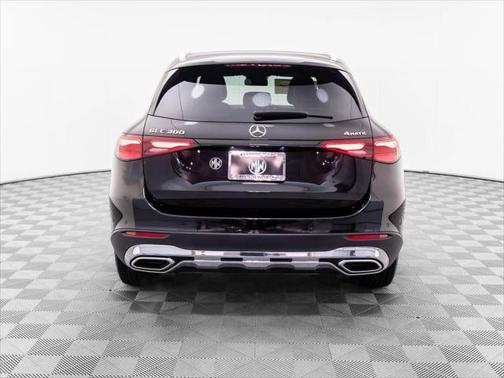 2025 Mercedes-Benz GLC 300 4MATIC