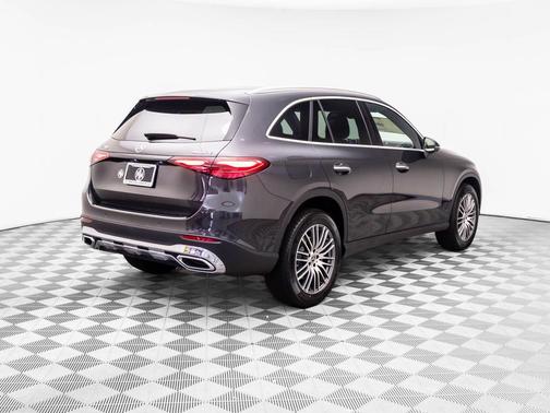 2026 Mercedes-Benz GLC 300 4MATIC