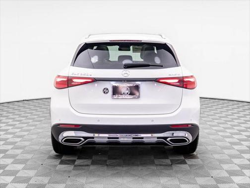2025 Mercedes-Benz GLC 350e Base