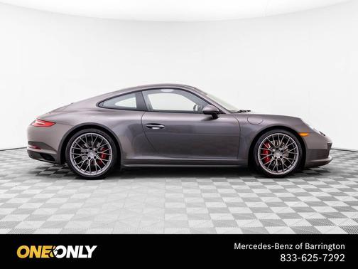 Agate Grey Metallic 2017 Porsche 911 Carrera 4S