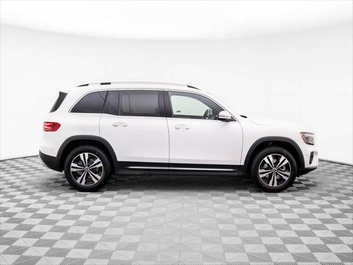 2025 Mercedes-Benz GLB 250 4MATIC