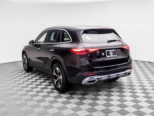 2026 Mercedes-Benz GLC 350e Base
