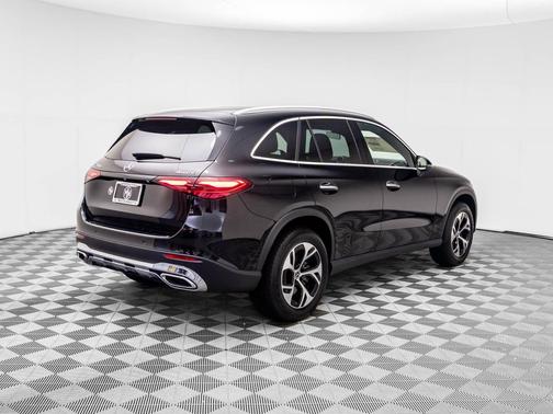 2026 Mercedes-Benz GLC 350e Base