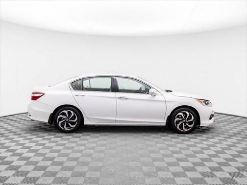 2017 Honda Accord EX-L w/Navigation & Honda Sensing