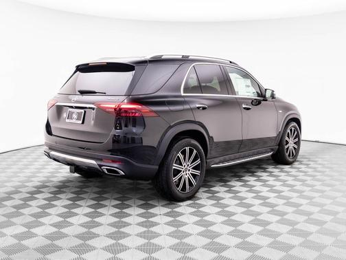 2025 Mercedes-Benz GLE 450e 4MATIC
