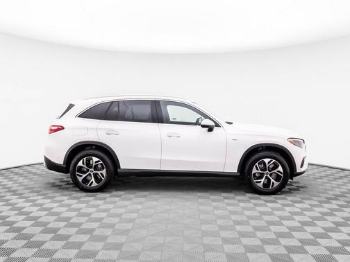 2025 Mercedes-Benz GLC 350e Base