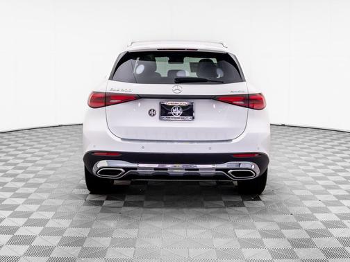 2026 Mercedes-Benz GLC 300 4MATIC