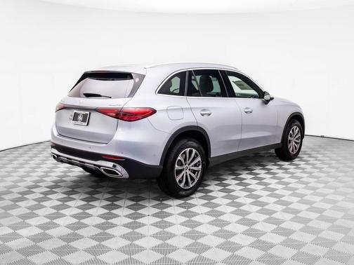 2026 Mercedes-Benz GLC 300 4MATIC