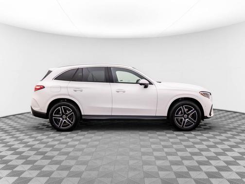 2025 Mercedes-Benz GLC 350e Base