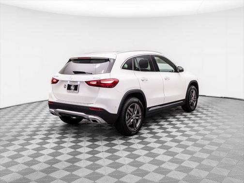 2025 Mercedes-Benz GLA 250 4MATIC