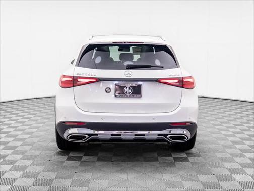 2025 Mercedes-Benz GLC 350e Base