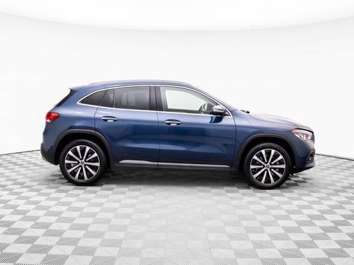 2021 Mercedes-Benz GLA 250 Base 4MATIC