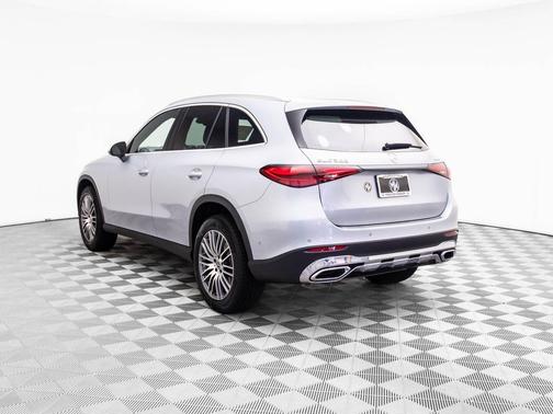 2026 Mercedes-Benz GLC 300 4MATIC