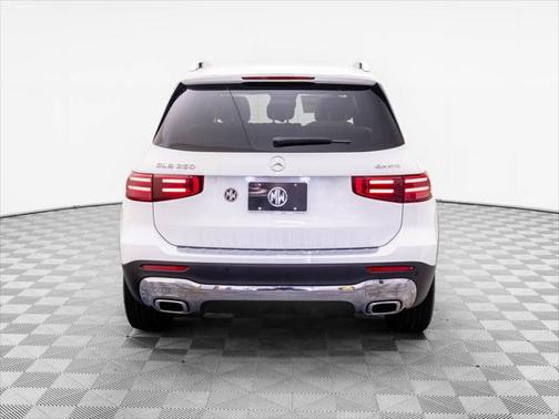 2025 Mercedes-Benz GLB 250 4MATIC
