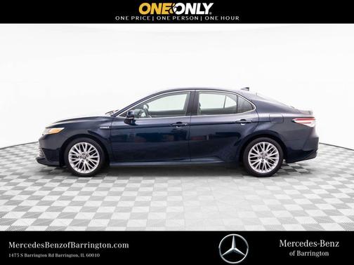2019 Toyota Camry Hybrid XLE