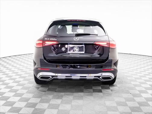 2025 Mercedes-Benz GLC 350e Base