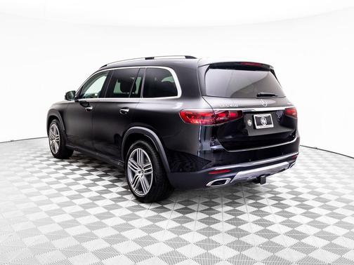 2026 Mercedes-Benz GLS 450 4MATIC