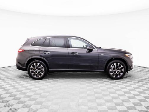 2025 Mercedes-Benz GLC 350e Base