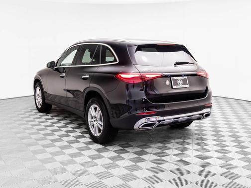 2025 Mercedes-Benz GLC 300 4MATIC