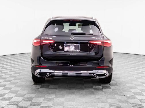 2025 Mercedes-Benz GLC 300 4MATIC