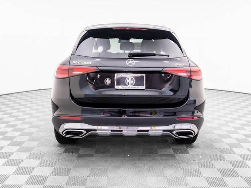 2026 Mercedes-Benz GLC 300 4MATIC