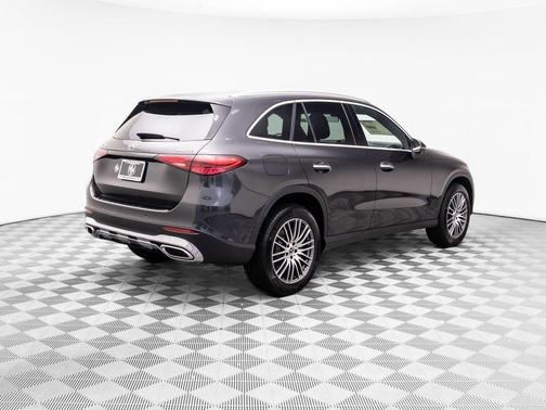 2026 Mercedes-Benz GLC 300 4MATIC