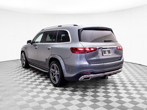 2026 Mercedes-Benz GLS 450 4MATIC