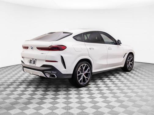 2023 BMW X6 xDrive40i