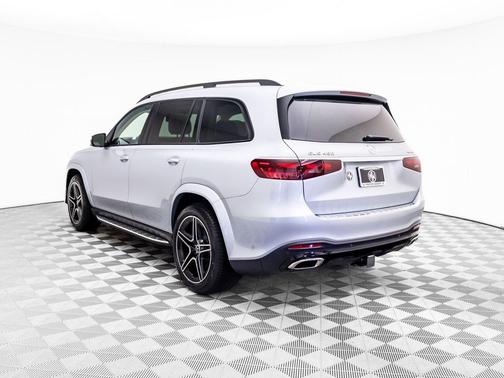 2026 Mercedes-Benz GLS 450 4MATIC