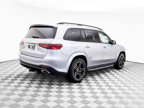 2026 Mercedes-Benz GLS 450 4MATIC