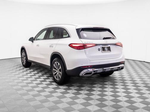 2025 Mercedes-Benz GLC 300 4MATIC