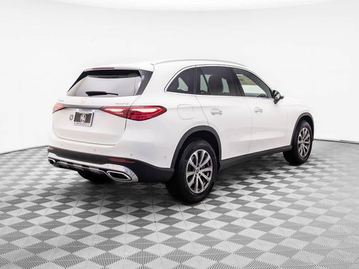 2025 Mercedes-Benz GLC 300 4MATIC
